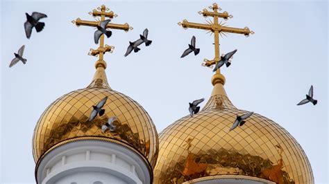 Роль церкви в современном обществе: контрасты между армянским и российским контекстами
