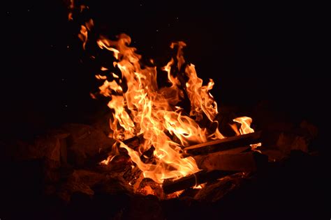 Symbolic meaning of fire: why ancestral bonfires are especially important